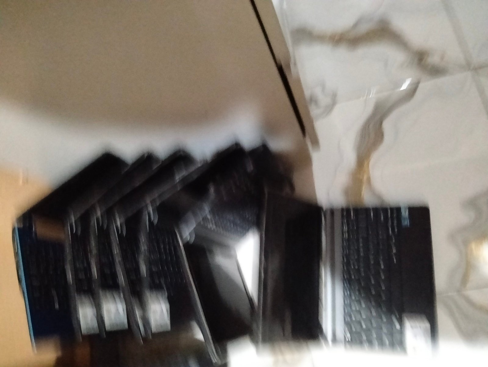 Acer Aspire One mini laptop - Image 3